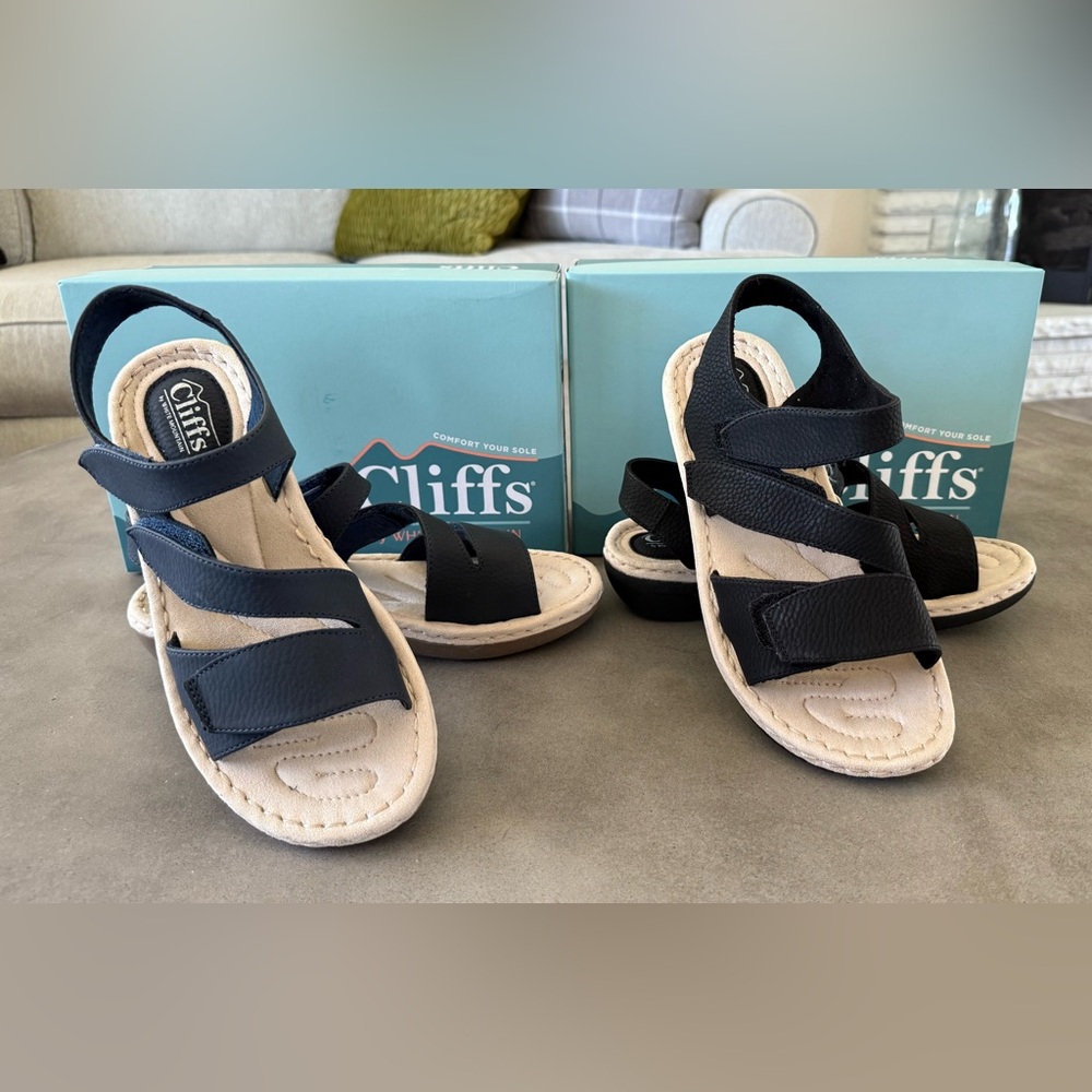 NWT/NIB bundle of two pair of Cliffs by White Mountain sandals size 9M.